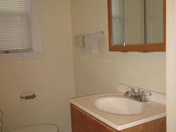 5th image of 38 Blake St