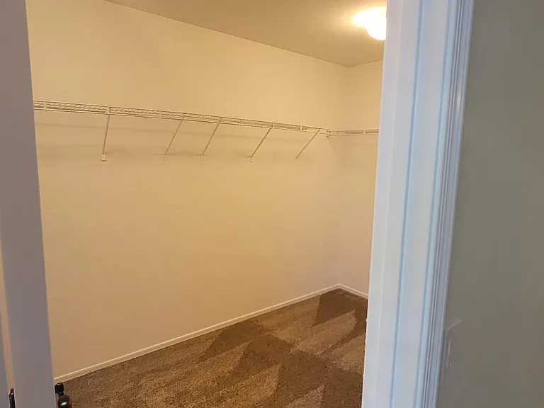 1850 E Patrick Ln — Photo 18