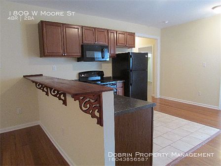 4th image of 1809 W Moore St