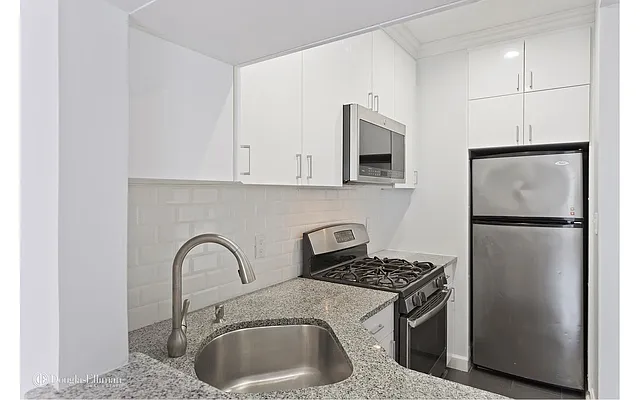 Rented by Douglas Elliman | media 12