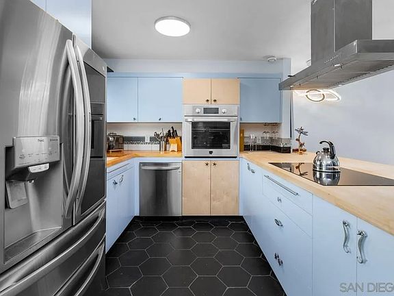 4th image of 2676 Worden St Unit 61