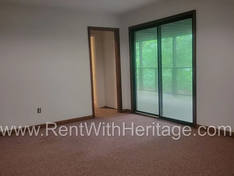 1050 Flamingo Dr — Photo 67