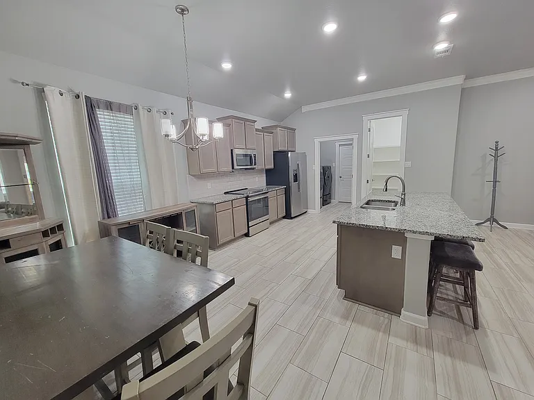 2502 Meadow Lark Dr — Photo 23