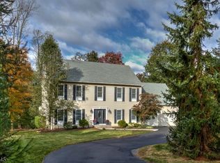 98 Washington Ave, Basking Ridge, NJ 07920