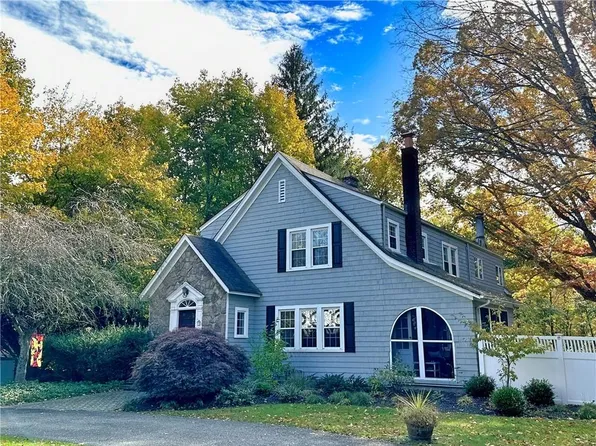 7 Viola Road, Montebello, NY 10901