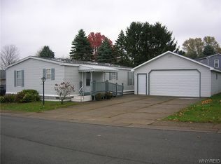 34 Randy Dr, Akron, NY 14001