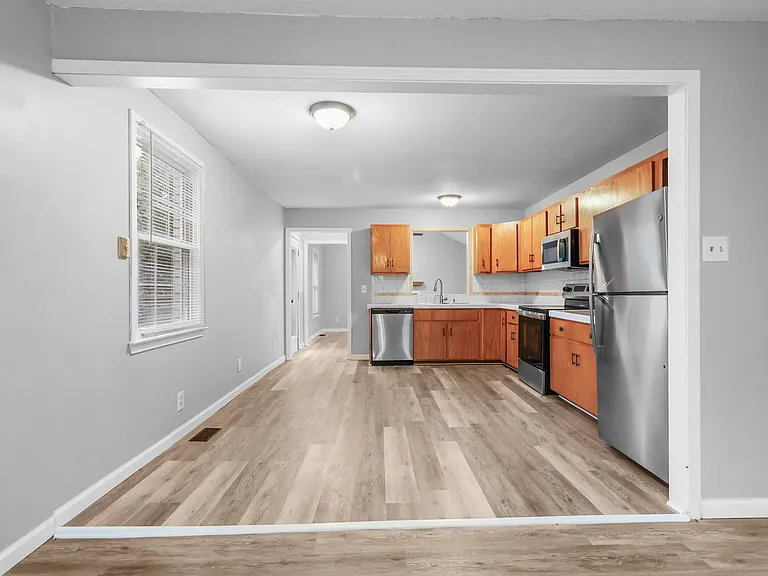 2724 Ann Dr — Photo 11