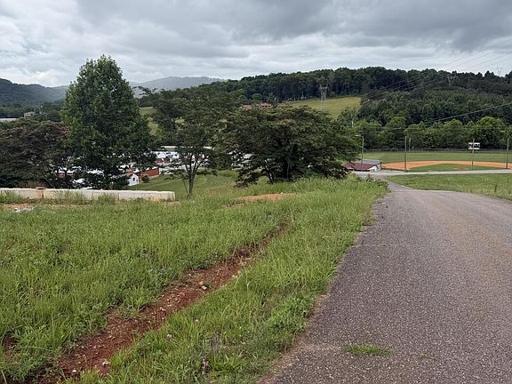 2nd image of 0 Bear Ln