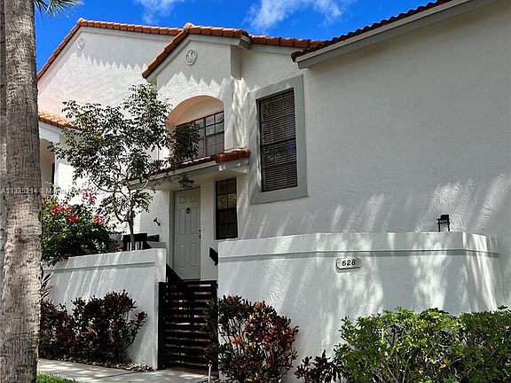 2nd image of 3525 Magellan Cir APT 628
