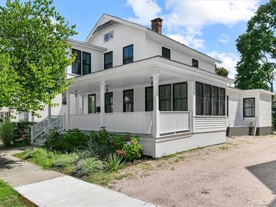 74 Sea St, New Haven, CT, 06519