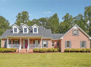 5364 Oak Grove Cir, Cumming, GA 30028