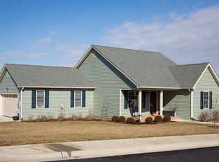 14 Slate Dr, Stuarts Draft, VA 24477