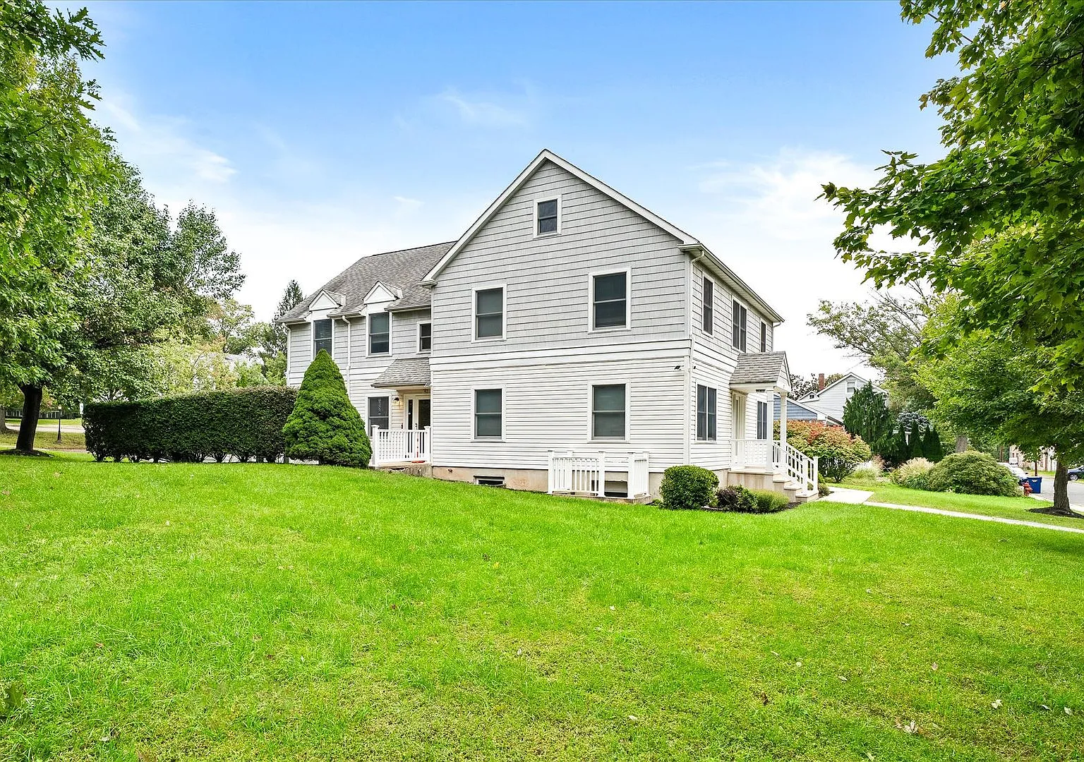 23 Brookside Ave — Photo 2