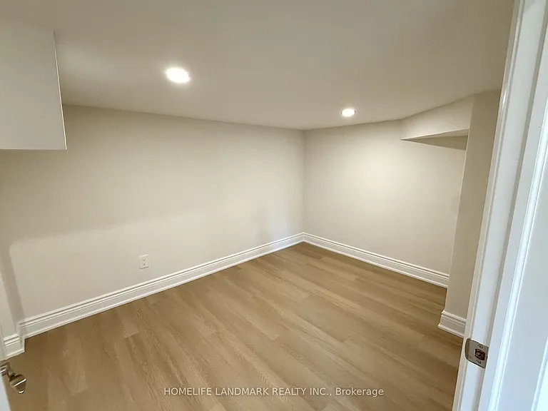104 Mitchell Pl — Photo 6