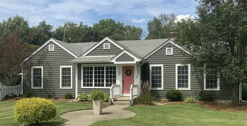 1st image of 734 Floral Ave