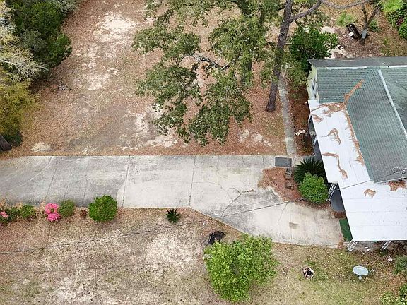 5th image of 3822 N 10th Ave