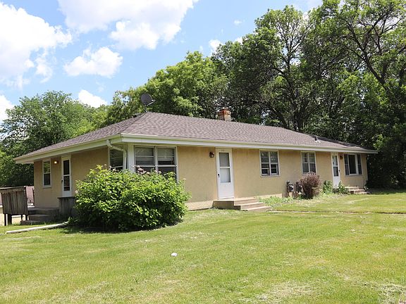 2nd image of 2752 White Bear Ave N