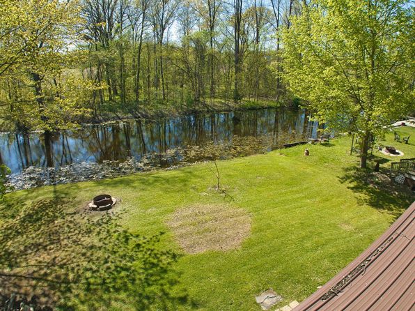 468 Oakdale Dr, Coldwater, MI 49036
