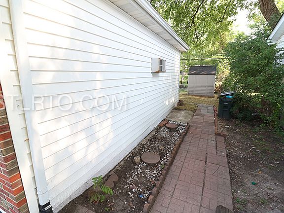 3rd image of 623 Lynn Haven Ln