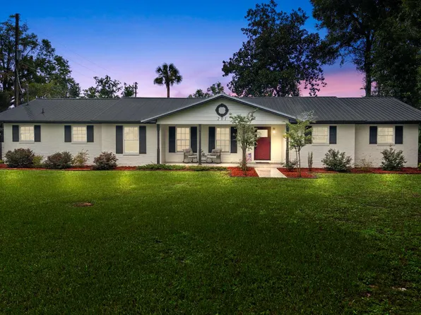 201 Plant Ave NE, Branford, FL 32008
