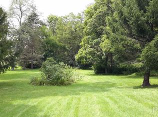 19900 N Isaacson Dr, Chillicothe, IL 61523