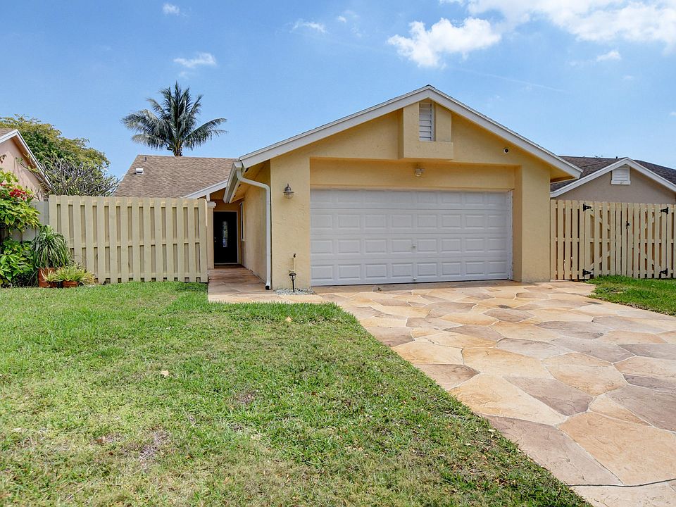 1st image of 1055 NW 20th Ave