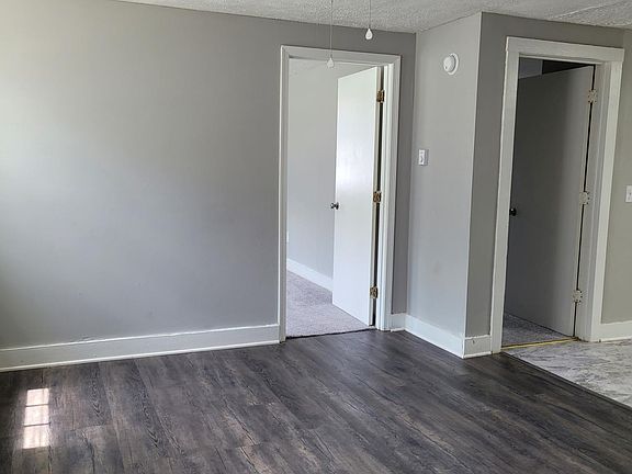 Unit 11 Living Room - Hardwood