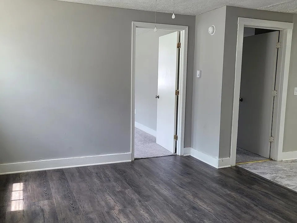 Unit 11 Living Room - Hardwood
