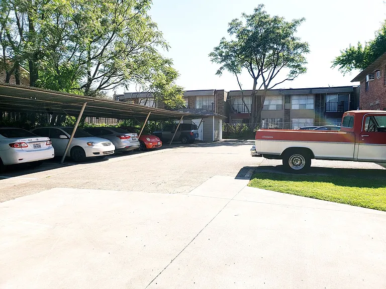 5727 McCommas Blvd — Photo 18