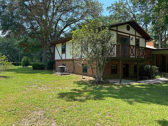 4th image of 596 Champion Oaks Cir