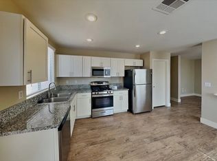 889 Angelus Oaks Dr, Henderson, NV 89011