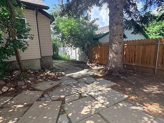 4th image of 1110 S 4th Ave