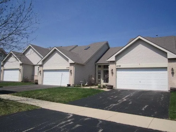 2039 Tamahawk Ln, Naperville, IL 60564