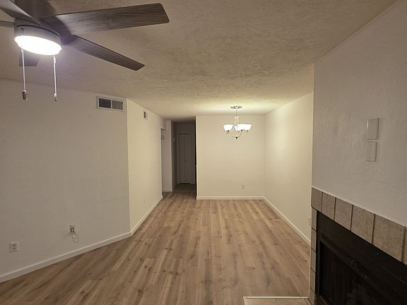 3rd image of 11640 N 51st Ave APT 234