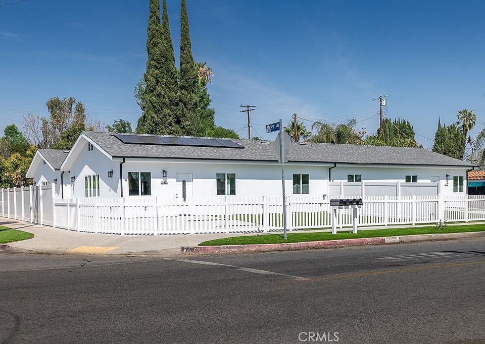 1st image of 19453 Strathern St