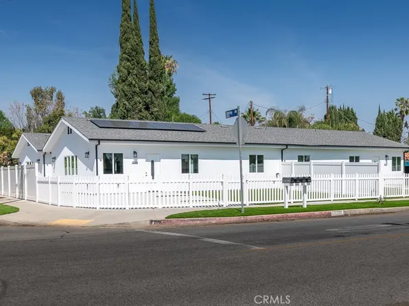 19453 Strathern St, Reseda, CA 91335