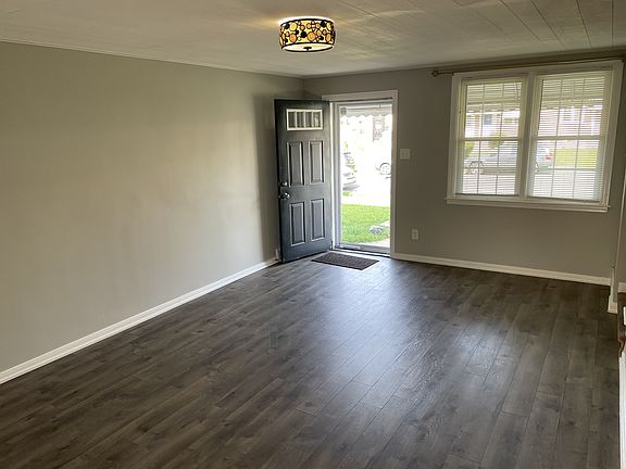4th image of 2072 Baker Dr