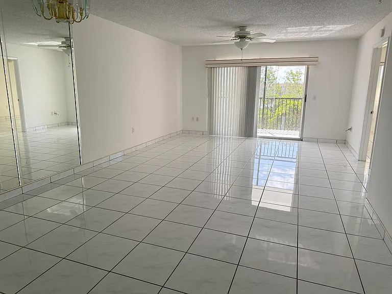 1001 SW 141st Ave #408K — Photo 9