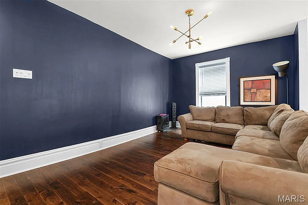 2 bed, 1.0 bath, 1440 sqft, $1,600 — Photo 3