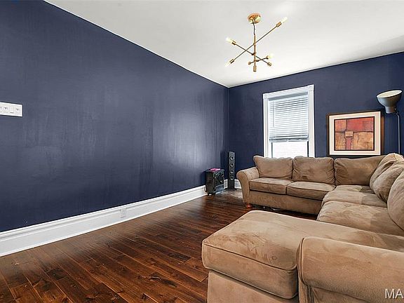 3rd image of 4631 Washington Ave