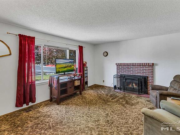 3rd image of 380 Lenwood Dr