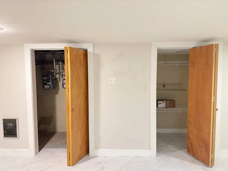 2528 Poplar St #1 — Photo 10