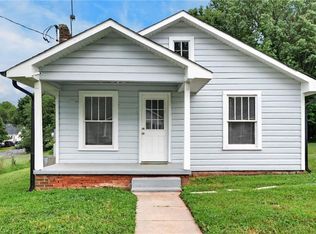 202 W Whitsett St, Graham, NC 27253