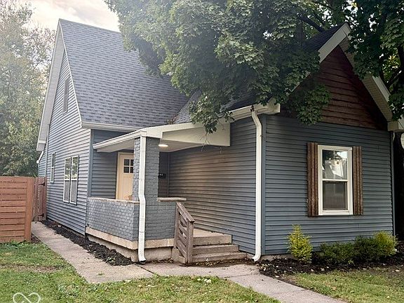 4th image of 830 N Temple Ave