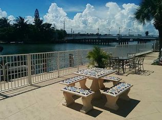 8420 Byron Ave APT 2, Miami Beach, FL 33141
