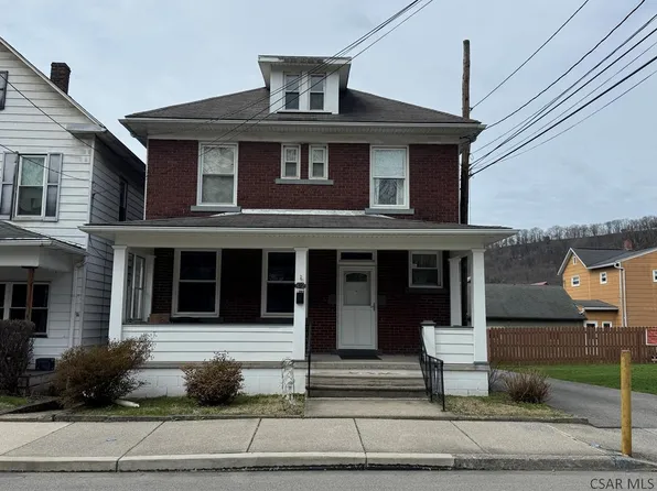 822 Oak St, Johnstown, PA 15902