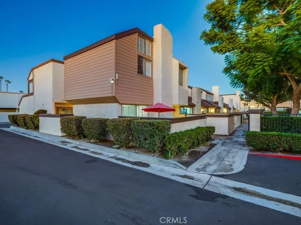 9678 Walker Ct, Cypress, CA 90630