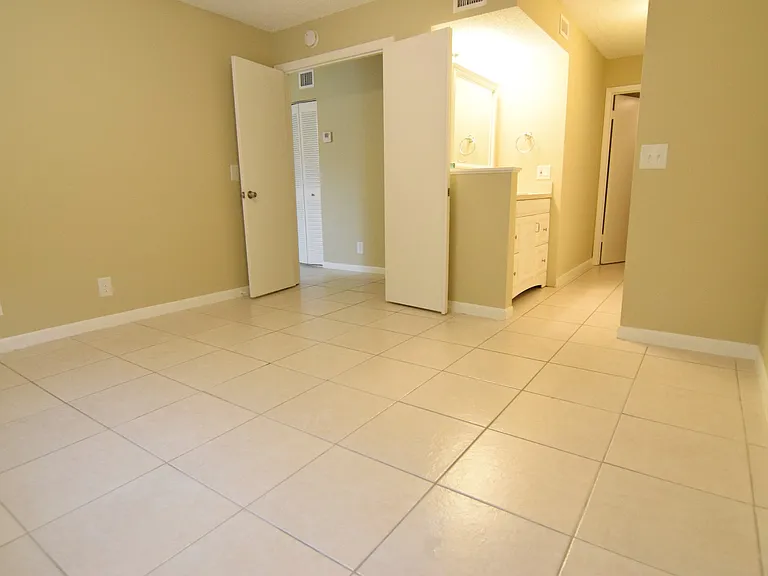 6508 Chasewood Dr #C — Photo 15