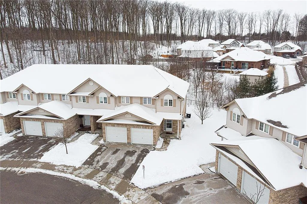 300 Fallowfield Dr photo 1