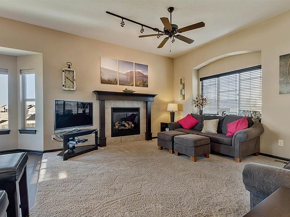 5th image of 2655 N Woodridge Ct